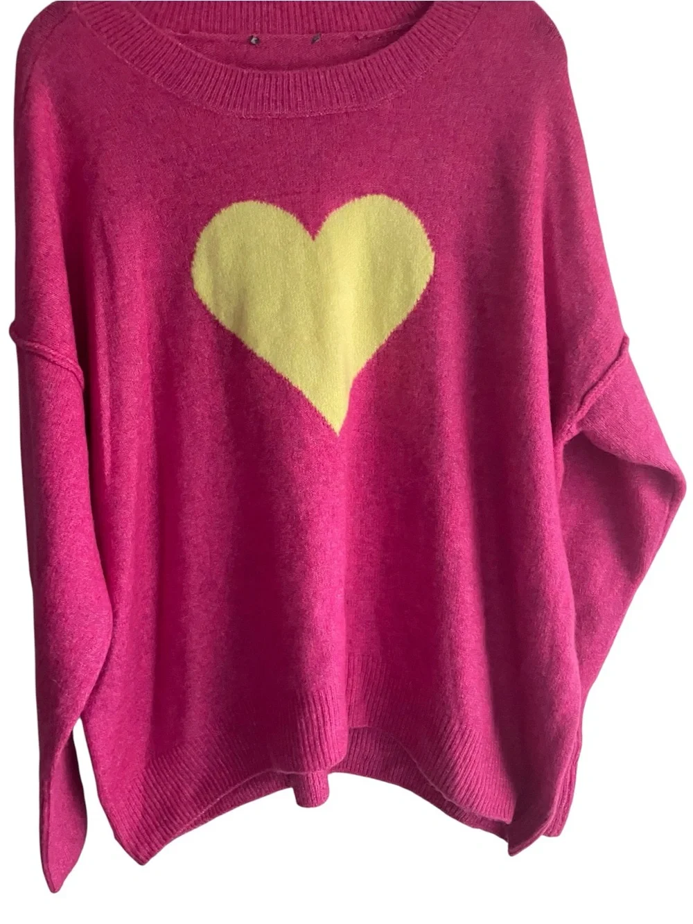 Vince Camuto  Pink Heart Crewneck Sweater EUC